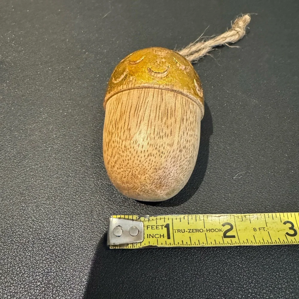 Gold and Brown Acorn Wall Decor/Ornament